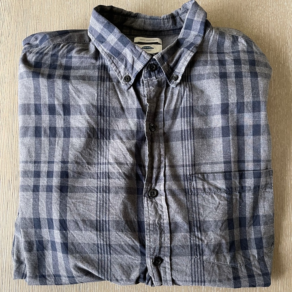 Old navy men’s navy and gray long sleeve button down shirt sz XL